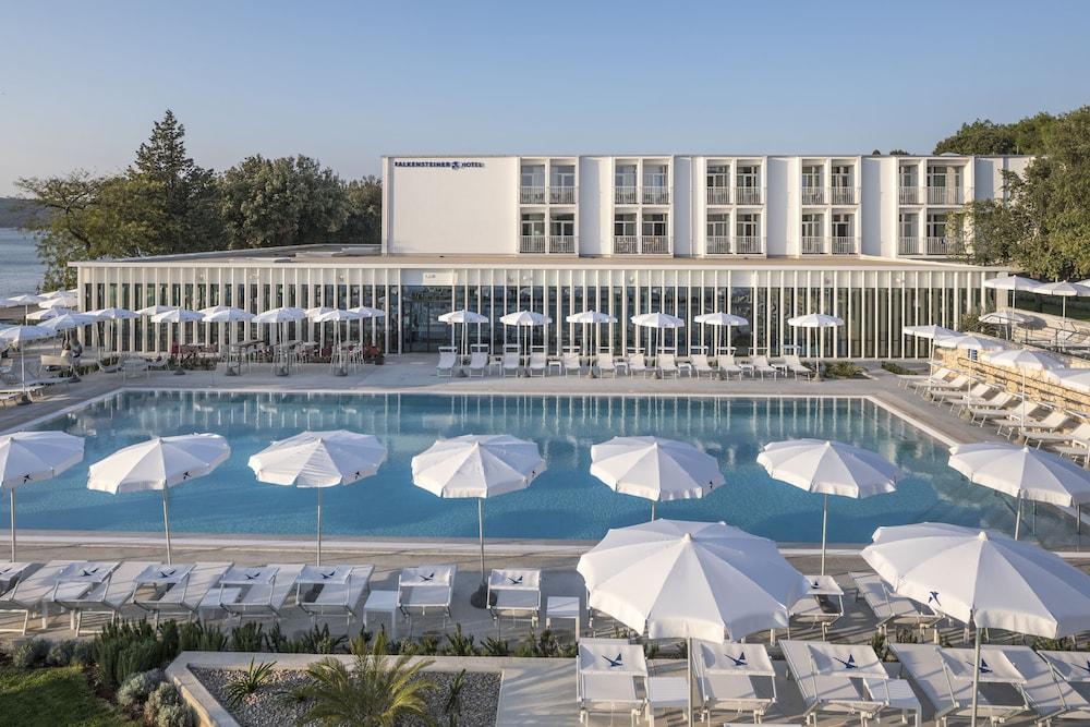 Falkensteiner Hotel Park Пунат Екстериор снимка
